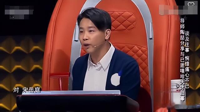 他14岁出国19岁入狱，23岁靠在妈妈怀里离世，一年后作品惊艳众人