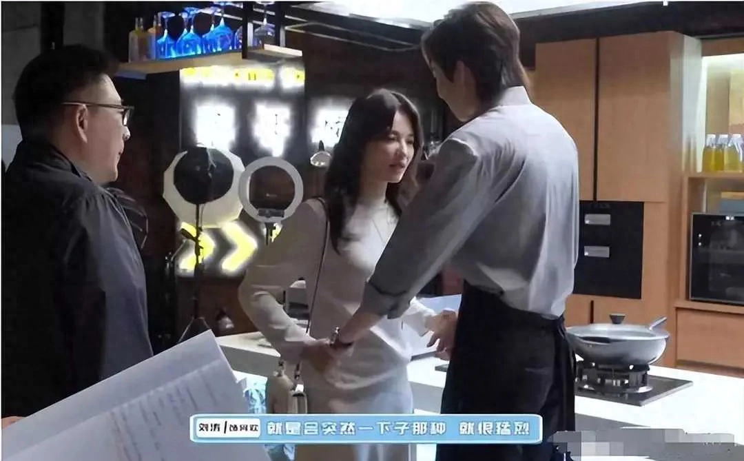 刘涛演员:与小鲜肉拍吻戏,亲到腿软合不拢嘴,好尴尬!