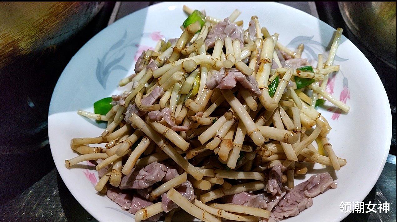 蕺菜|它是天然“青霉素”,三天吃一次,清脆鲜嫩提高免疫力,别不懂吃