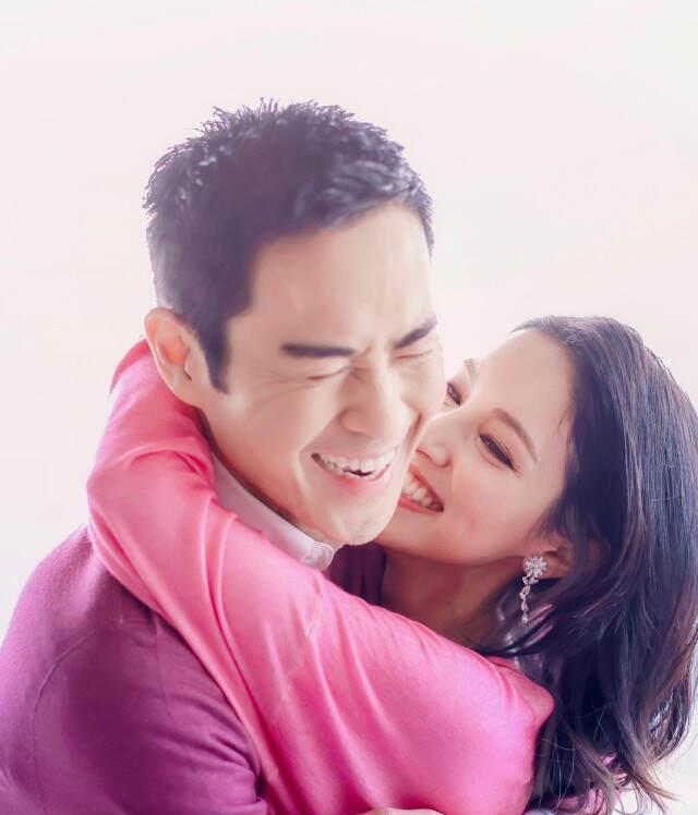 蔡天凤|相差22岁父女恋！前 TVB花旦在三胎之后再次露面，肚脐的变化引人关注