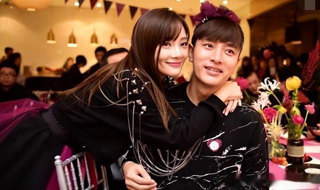 贾乃亮新恋情曝光，带短发美女回家过夜，与李小璐复婚无望