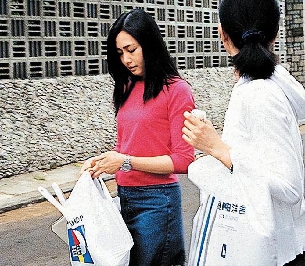 刘德华|“豪门千金”朱丽倩：46岁为刘德华高龄产女，被丈夫亲切称呼为宝贝