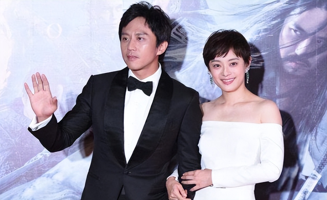 更多黑幕被曝出,《好声音》现场暗藏太阳旗,内娱明星集体失声