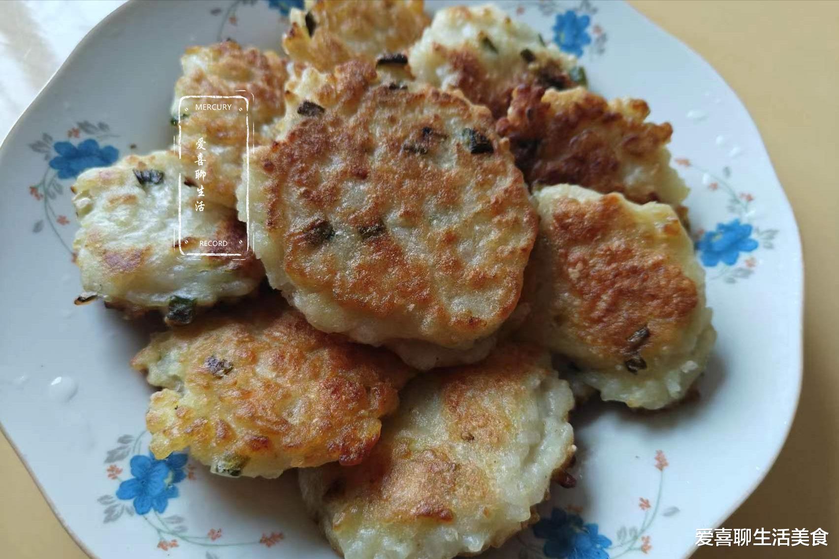 早餐|家有干重活的，早餐給他做這個(gè)吃，鮮香脆爽，管飽抗餓，一盤不夠吃！