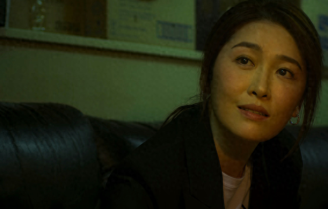 黄宗泽这次“杀疯了”，港式江湖片要靠他“熬下去”