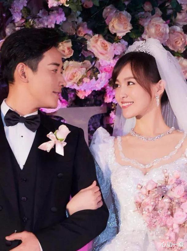 苦恋邱泽被辜负的唐嫣,却被罗晋宠成公主,出门连地铁卡都不会用