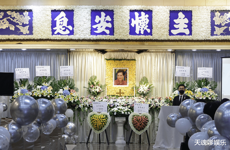 温裕红|54岁港星癌逝,曾6次化疗保命,家人公开遗照骨瘦如柴仍面带笑容