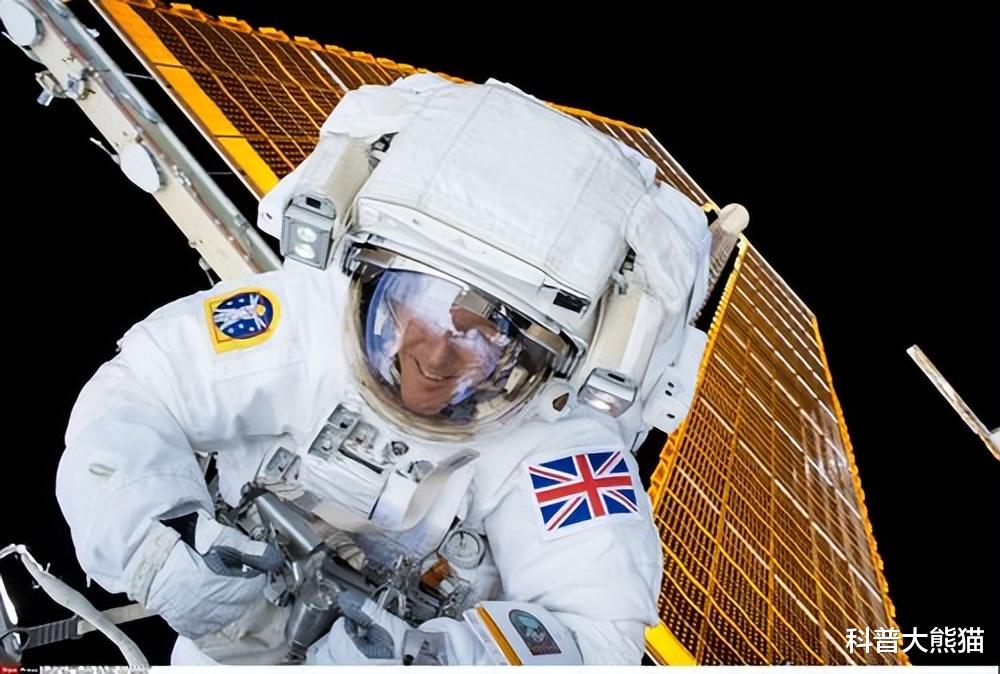 宇航员属于高危职业，那他们享受什么待遇，工资是多少呢？