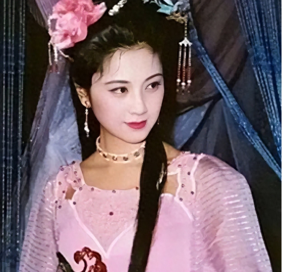 8位珠圆玉润的“中国式”美人，个个不瘦不柴，比白幼瘦耐看太多