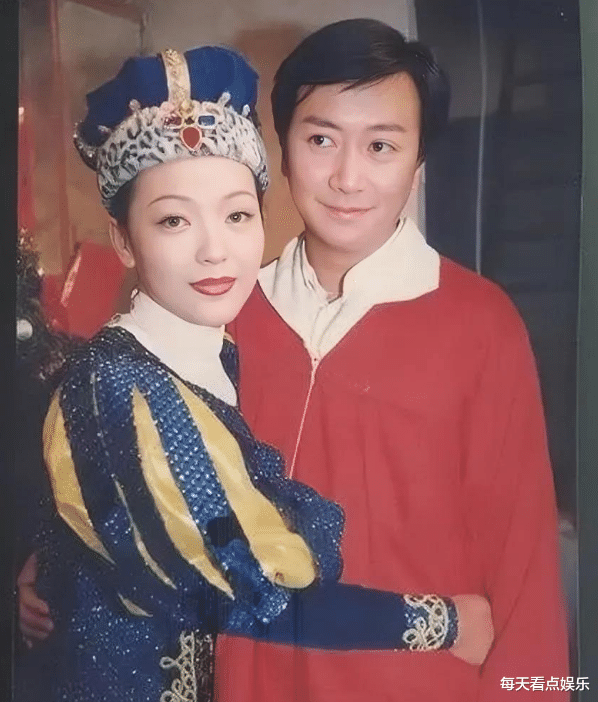 来内地养老的8位香港女星，买别墅领退休金，个个大龄未婚