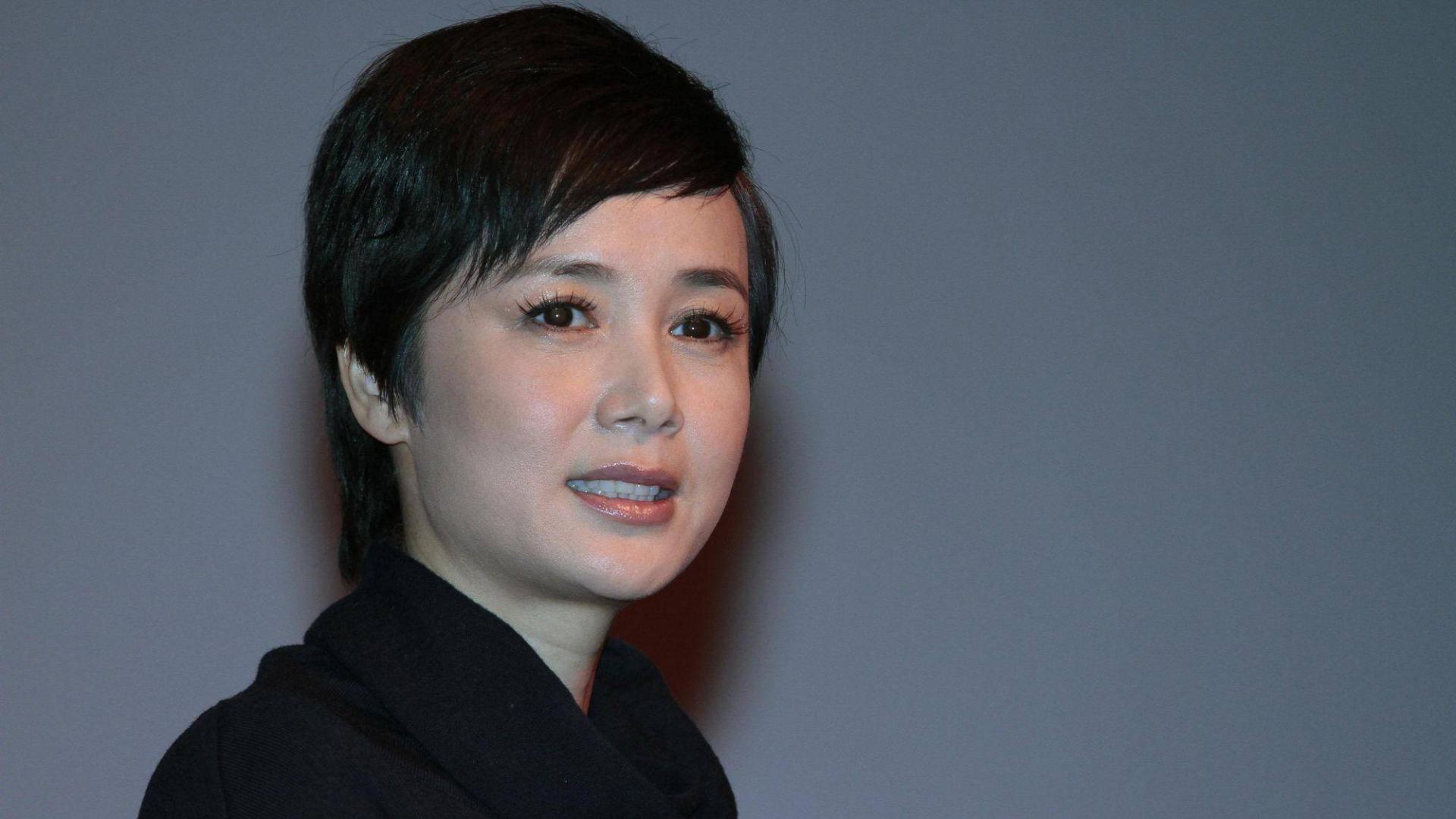 蒋雯丽|曝蒋雯丽包养2名男大学生，为他们买了房？蒋雯丽回应了