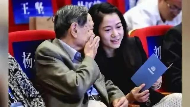 翁帆|事实证明,翁帆的清醒,不知打脸了多少中年“伪夫妻”