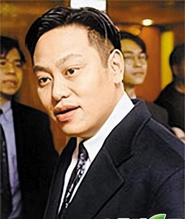 91年罗兆辉花100万港币包养袁咏仪:不就是睡觉吗?和谁睡不是睡