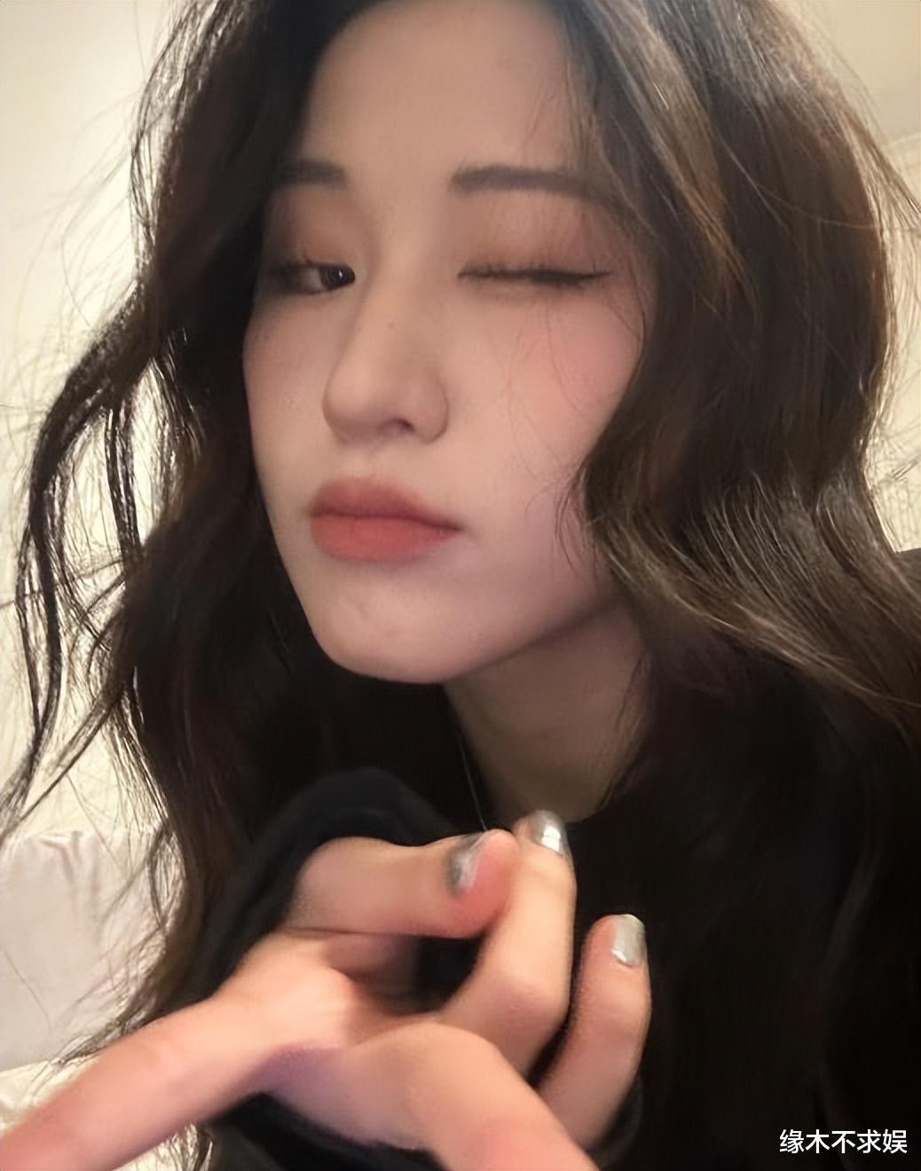 李玟斥导演：28年见过最恶毒之人！对方被扒身价过亿，本人再发声