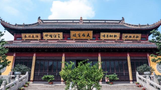 |上海有座良心寺庙，门票斋饭停车都免费，没有商业气息