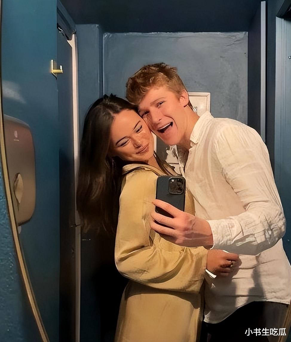 邓文迪的俩女儿：都是学霸，深受父亲宠爱，不满20岁就成亿万富豪