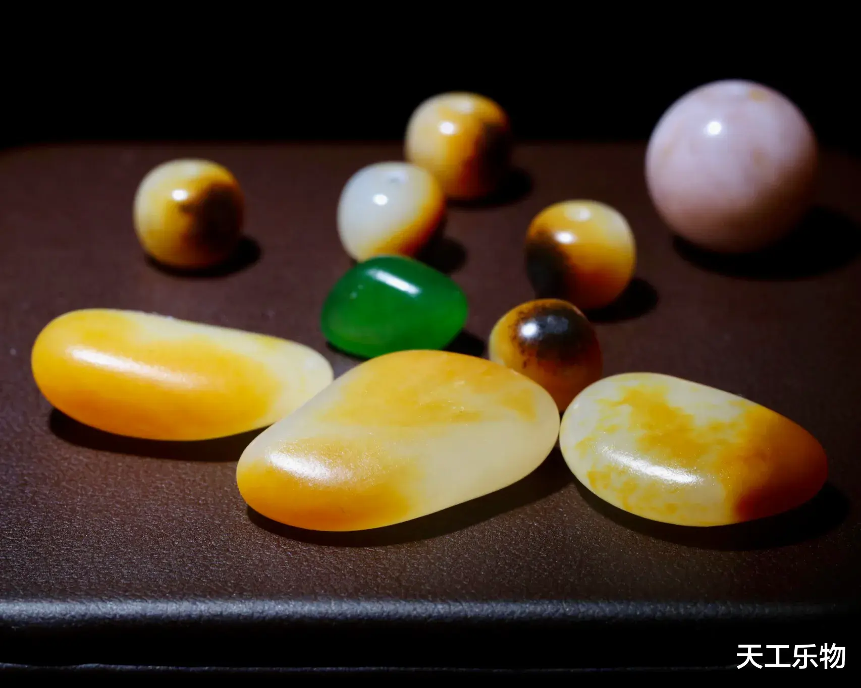 |滥竽充数还是狗尾续貂？难登大雅之堂的“新和田玉”！