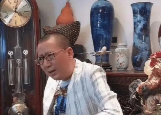 冯巩|冯巩为啥能上这么多届春晚?汪洋说他优点太多,网友:马屁拍上了