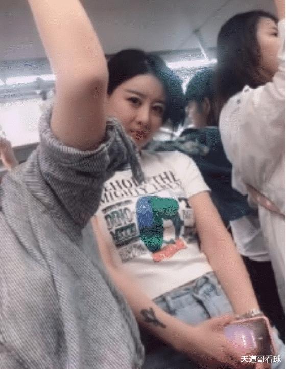 枳实 女生最喜欢VS最讨厌的男生发型， 这谁顶得住啊！