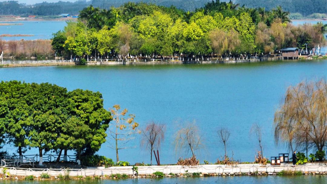 |鲜为人知的中国第一泉水湖，水域是大明湖十倍，位于刘三姐的故乡