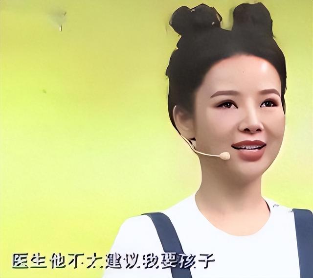 “盲人歌手”刘赛:成名时拒绝抛弃农村丈夫,如今丈夫成她的骄傲