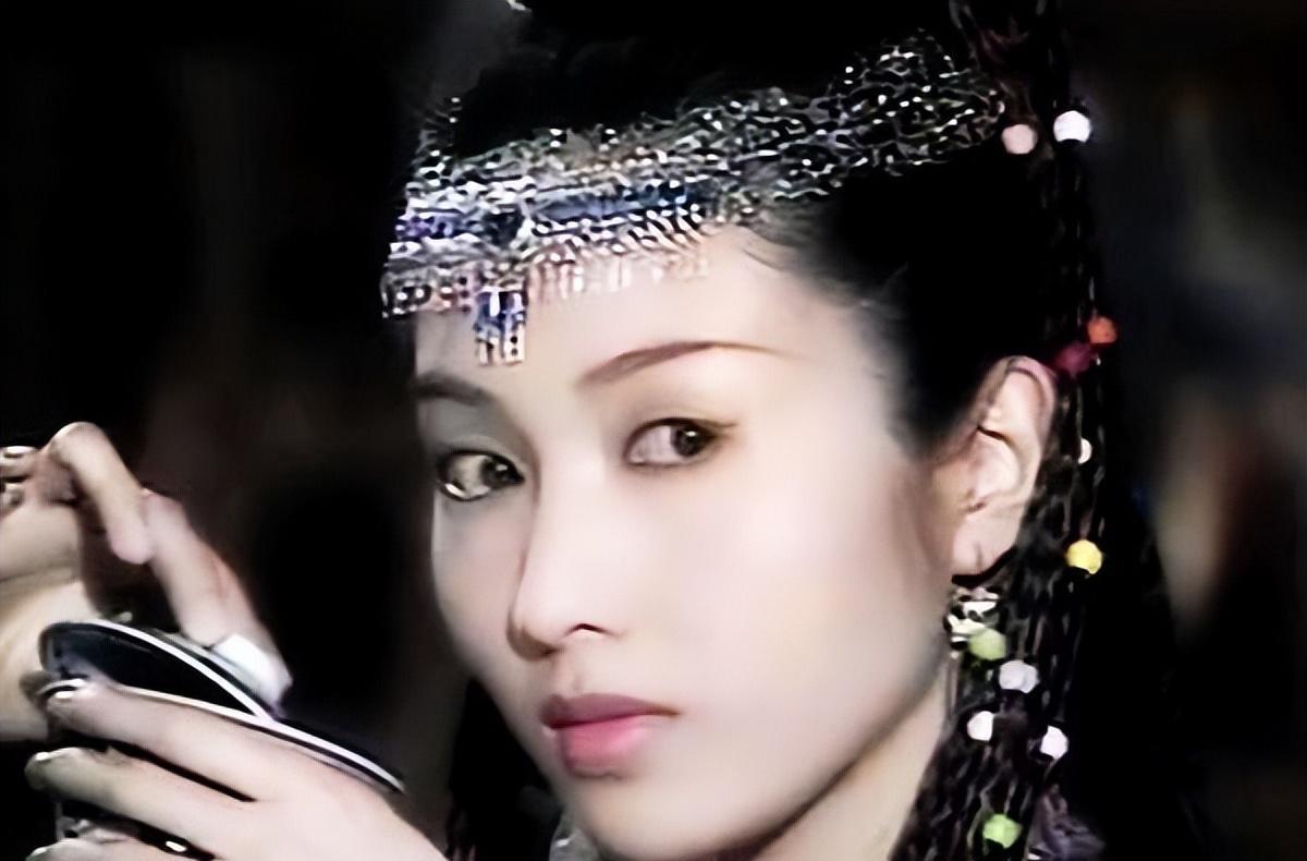 高难度姿势,收割女星,“风流教父”黄玉郎有多猛,段位太高了