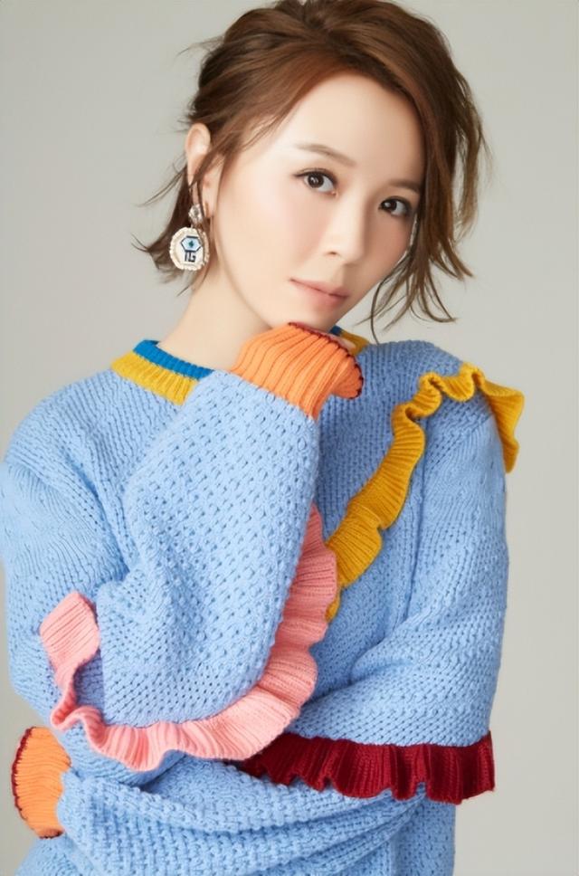 张柏芝|34岁过气“超女”现状曝光：没钱，租房种菜，活成娱乐圈李子柒