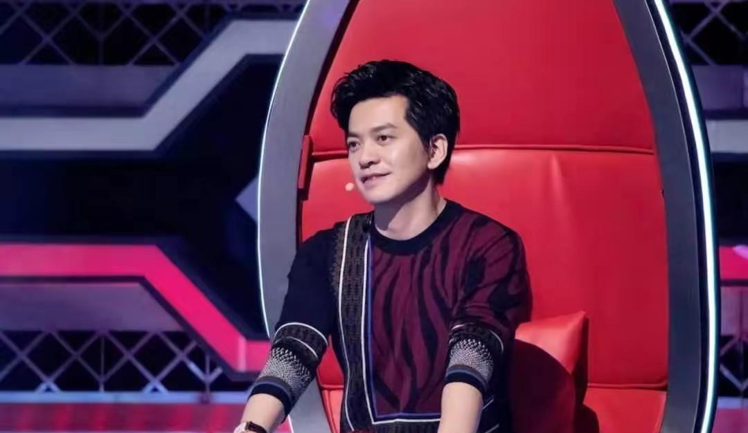 最强大脑|为啥李健宁愿当《高校声》的导师,也不回好声音了?跟单依纯有关