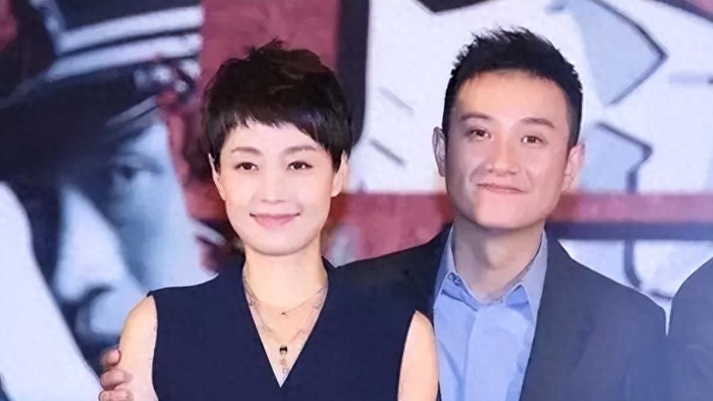 圈内巨星马伊琍宣布恋情，与绯闻男友一起现身活动