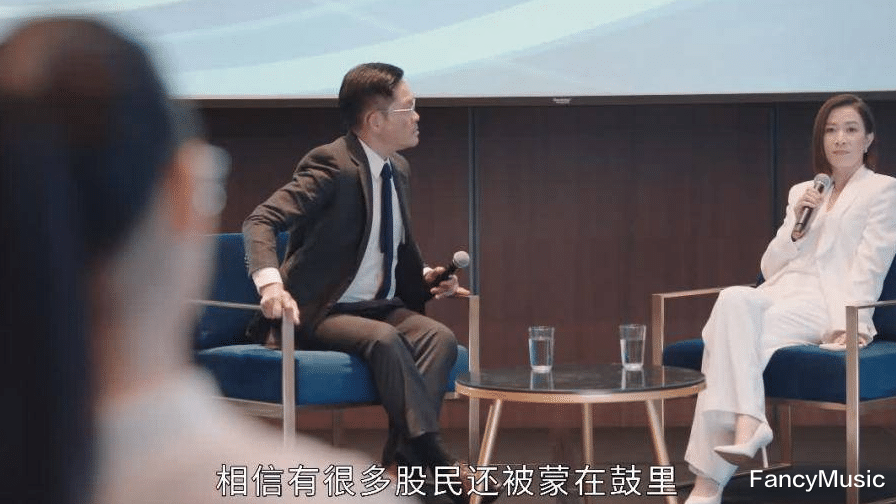 把《以爱为营》和《新闻女王》一起比,就知道女强人该怎么演了