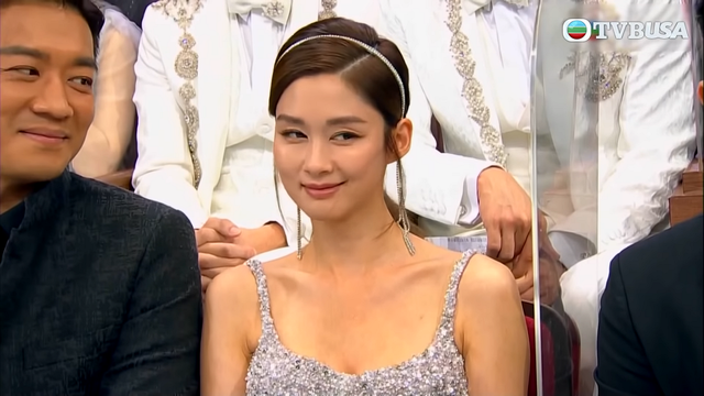 香香|38岁「香香公主」入行苦练粤语，嫁人即减产住半山豪宅