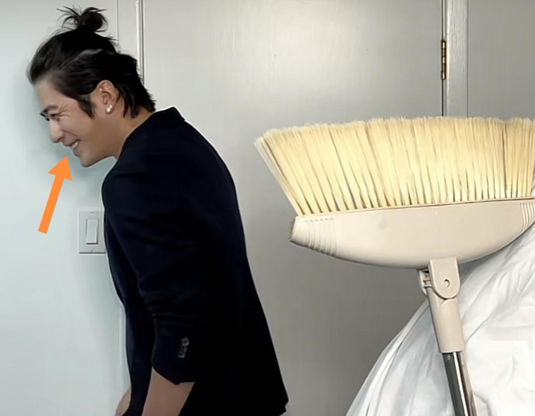 陈学冬|陈学冬睡醒后模样邋遢,妆后判若两人,已摆脱轮椅正常行走