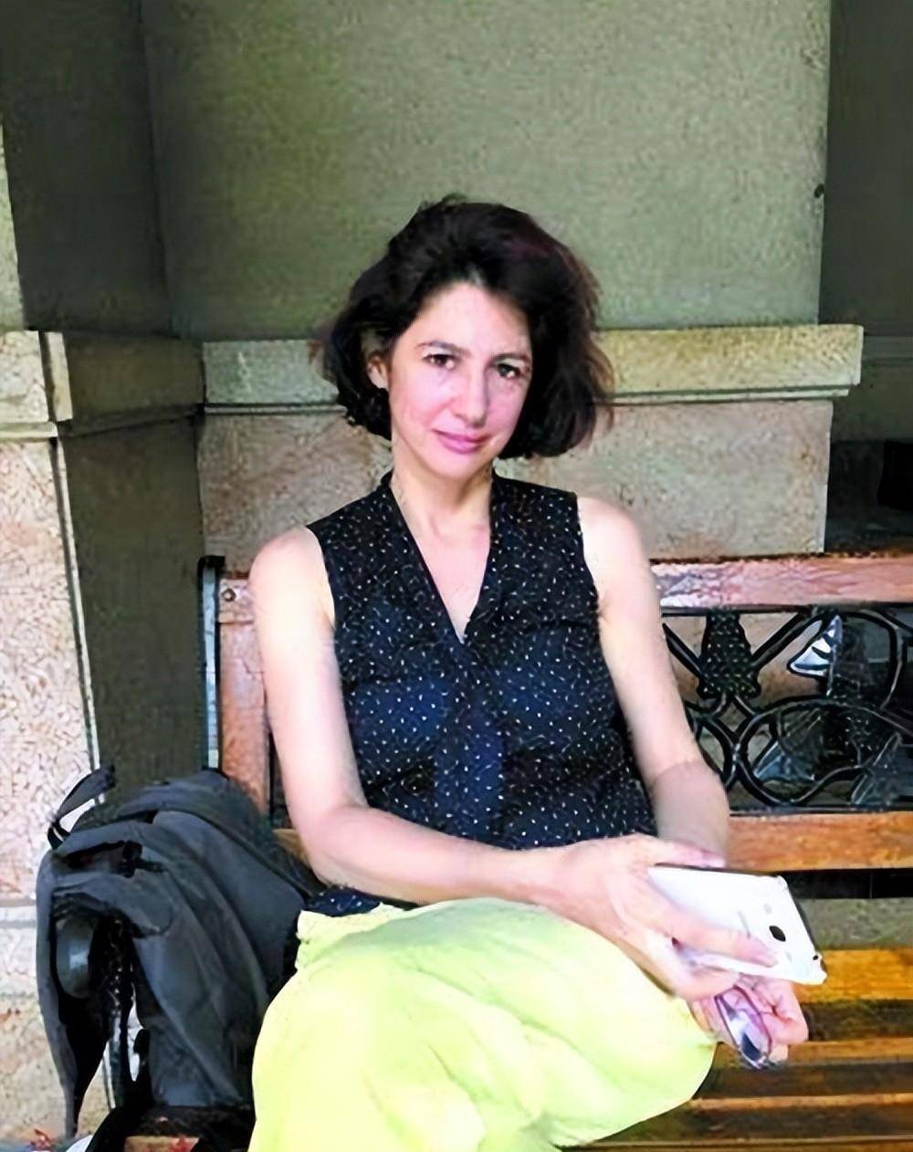 《外来媳妇本地郎》戴安娜斩断康家情,做中国媳妇28年,为爱退圈