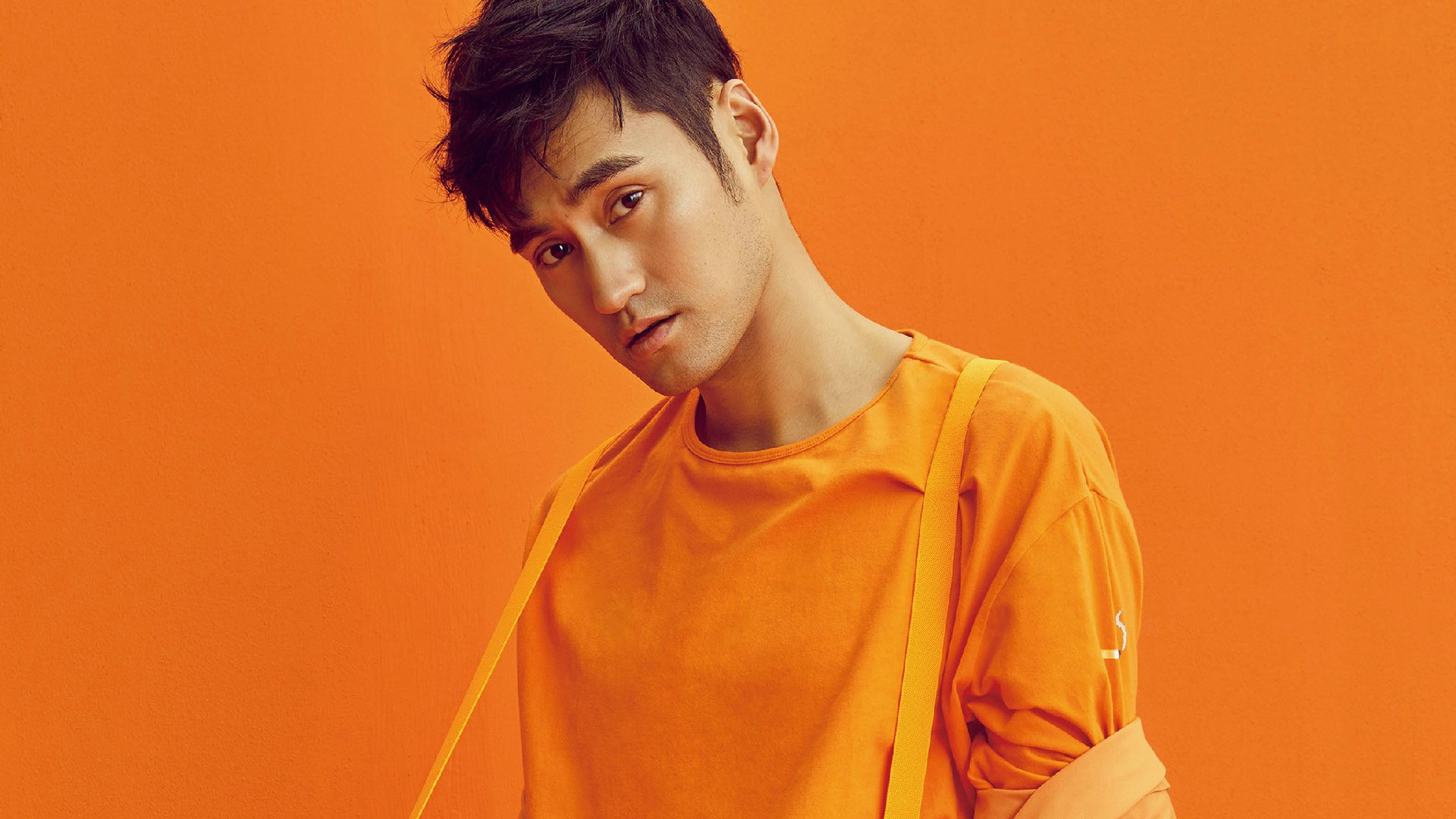 贾玲瘦身成功引热议，袁弘曝其体脂率仅10%？被网友质疑后删文