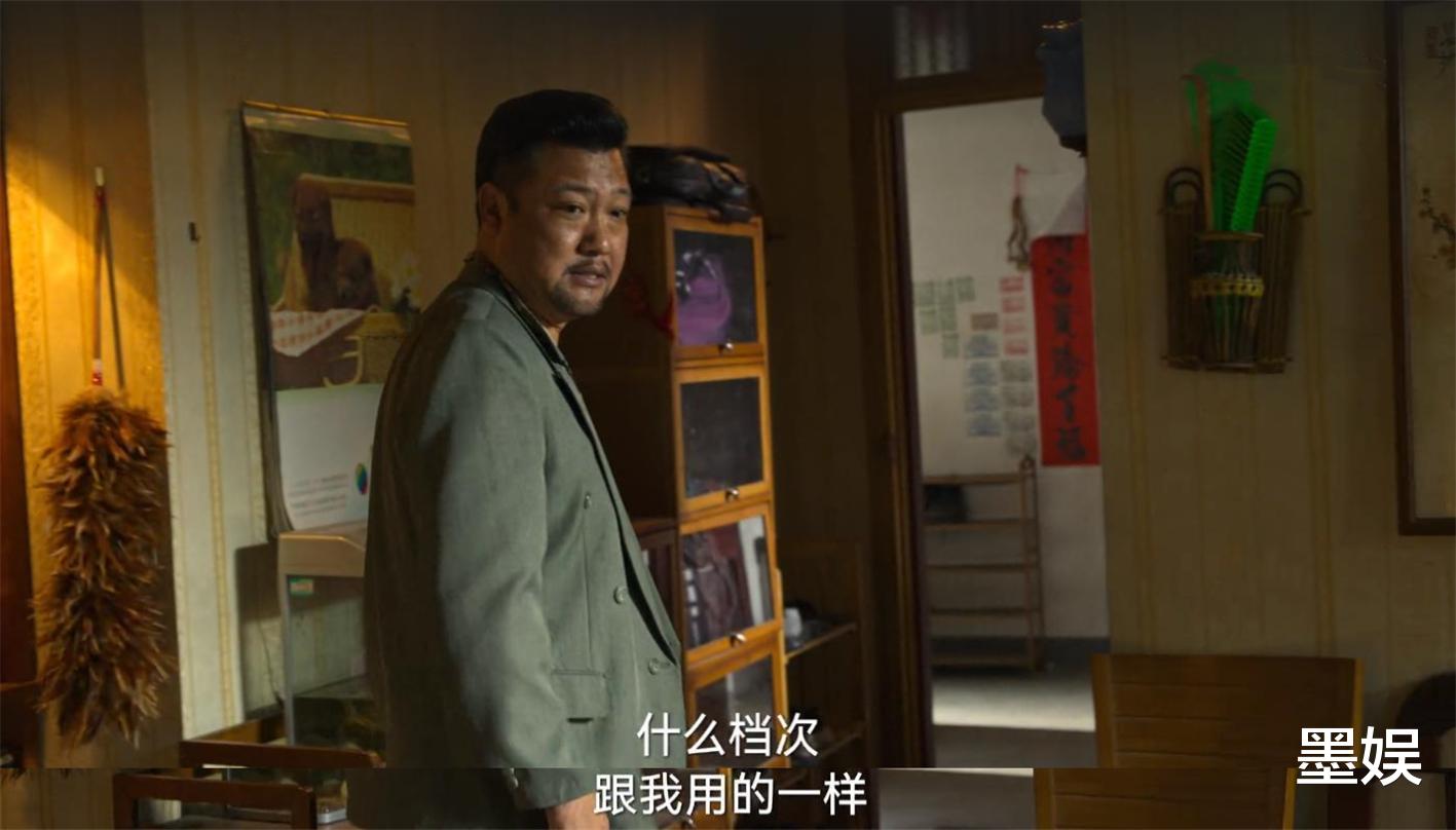 狂飙|《狂飙》取景地人头攒动,满街猪脚面馆,热闹中透着一丝不对劲