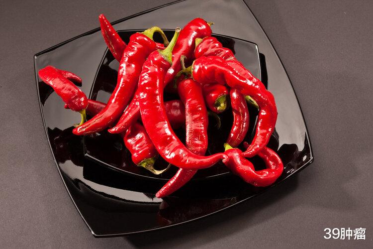 辣椒|多吃辣椒能长寿?北大研究:常吃辣椒能降低死亡风险,吃多少好?