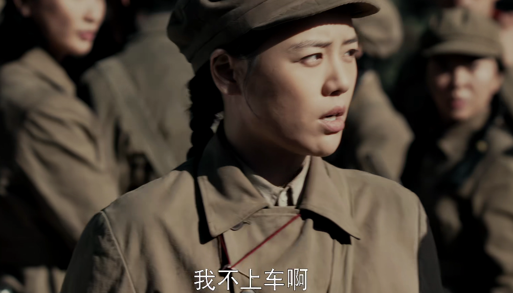 郑晓龙《侦察英雄》遭痛批,战争剧要接地气,但绝不是“接地府”