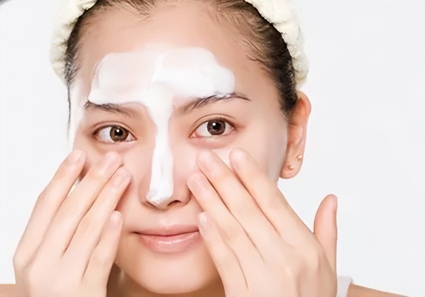 减脂 护肤骗局:不洗脸就是最好的护肤