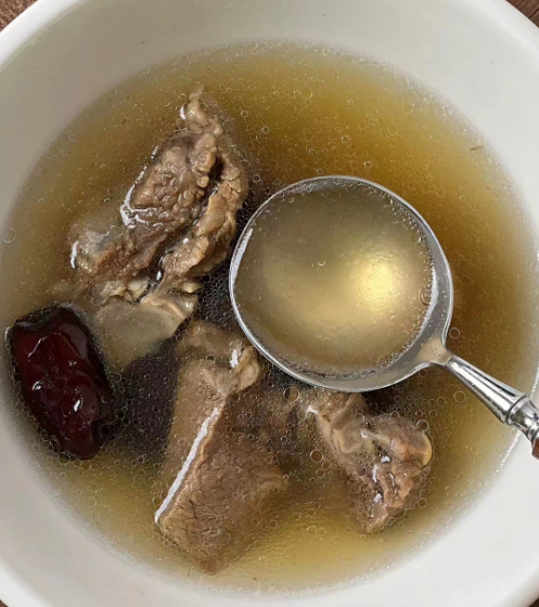 冬至喝汤，来年不慌！冬天要多喝这汤，补气补血，增强抵抗力