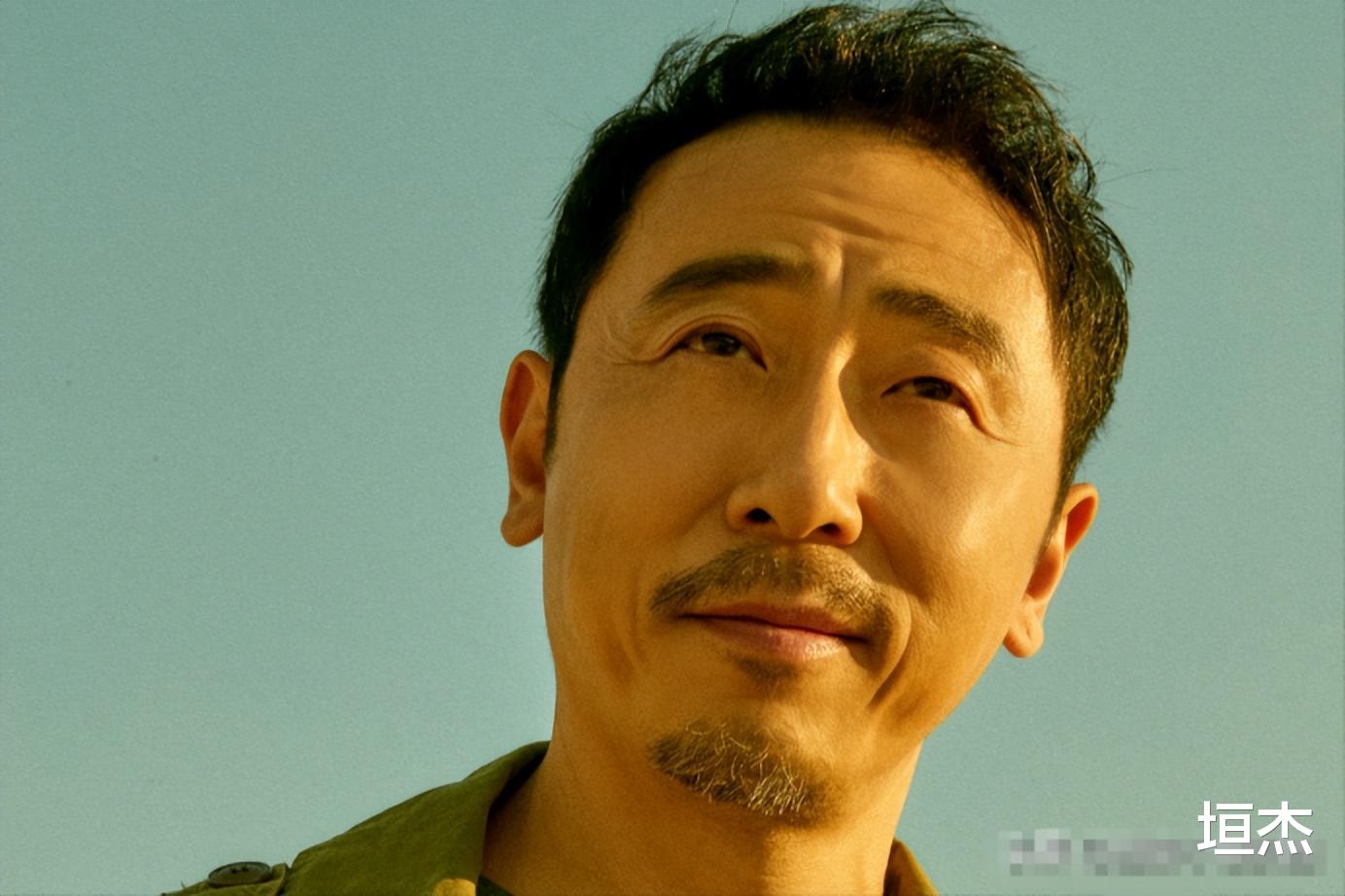 宁理|宁理：曾吃10年软饭，50岁演变态走红，成名背后最感谢3个女人?