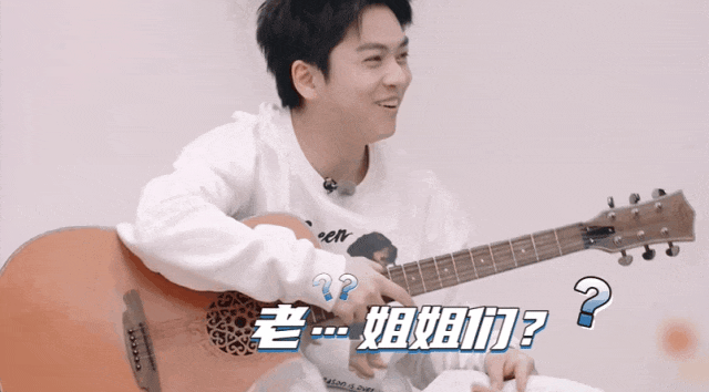 33岁过气顶流,靠“卖蠢”一夜翻红