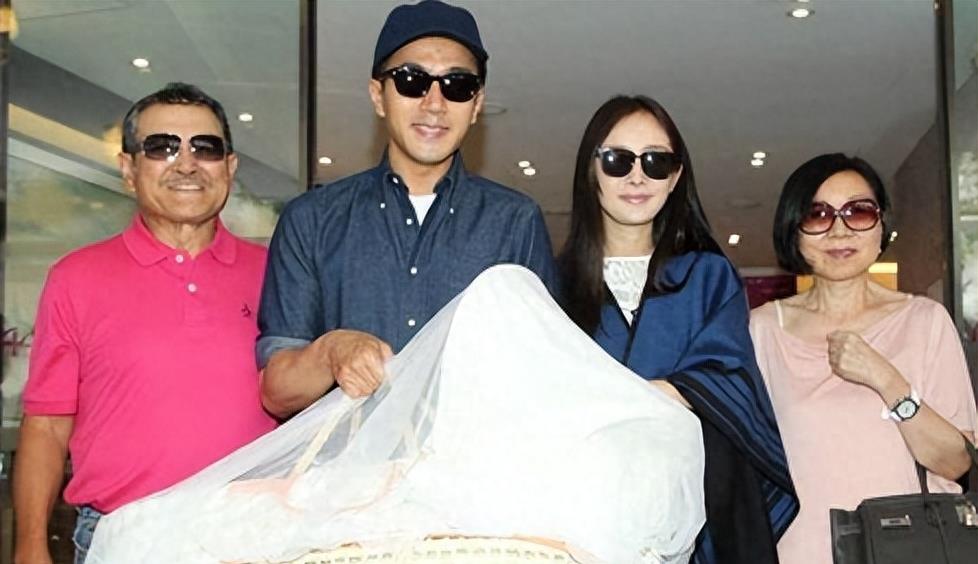 复合娱乐圈的又一次震撼! 刘恺威宣布将小糯米的抚养权归还给杨幂！