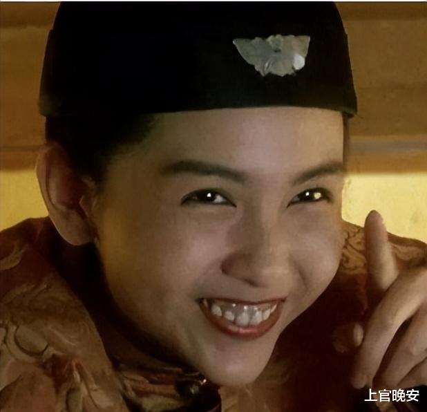 没眼看!嘴包不住牙,嘴凸,演戏难看,明星能不能放弃烤瓷牙审美