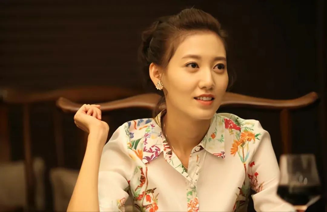 她曾三次拒绝苏有朋，出道24年0绯闻，如今有儿有女丈夫成谜