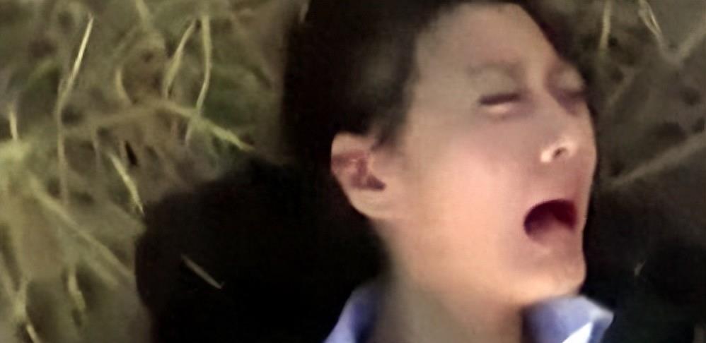 这些“侮辱观众智商”的镜头,简直荒谬无比,导演脑子被驴踢了吧