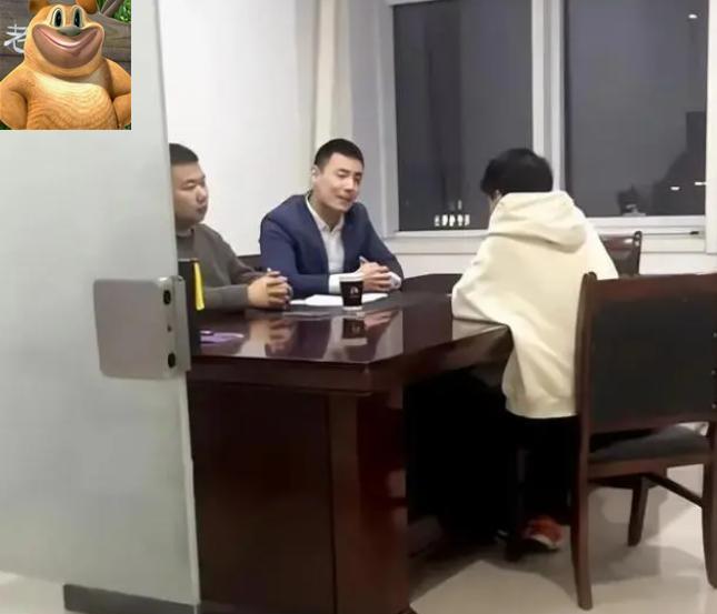 00后|00毕业生“狂野面试”走红，拒绝画大饼PUA，回怼老板根本没在怕