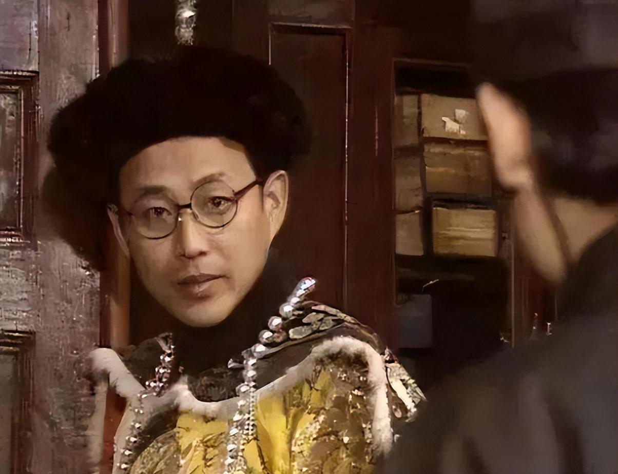 1988年,33岁的陈道明,因为与生俱来的贵族气质,接到了《末代皇帝剧组