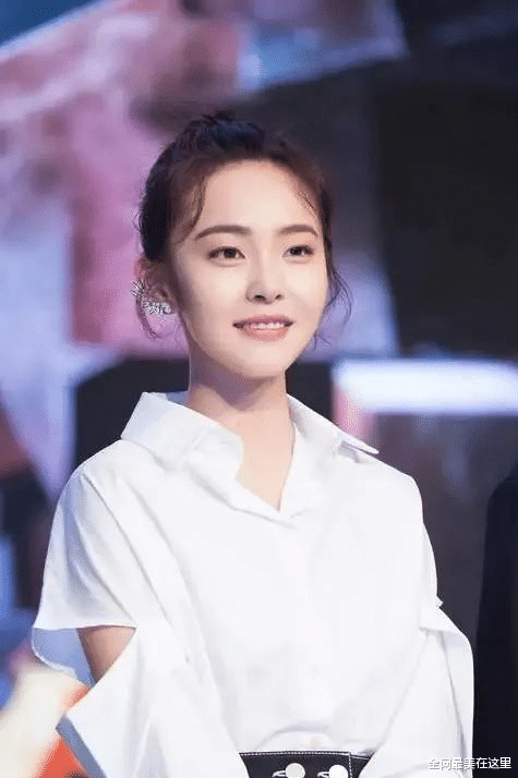 蛋白质 三四十岁还能演学生，我只服这5位女星，满脸胶原蛋白，看着太嫩