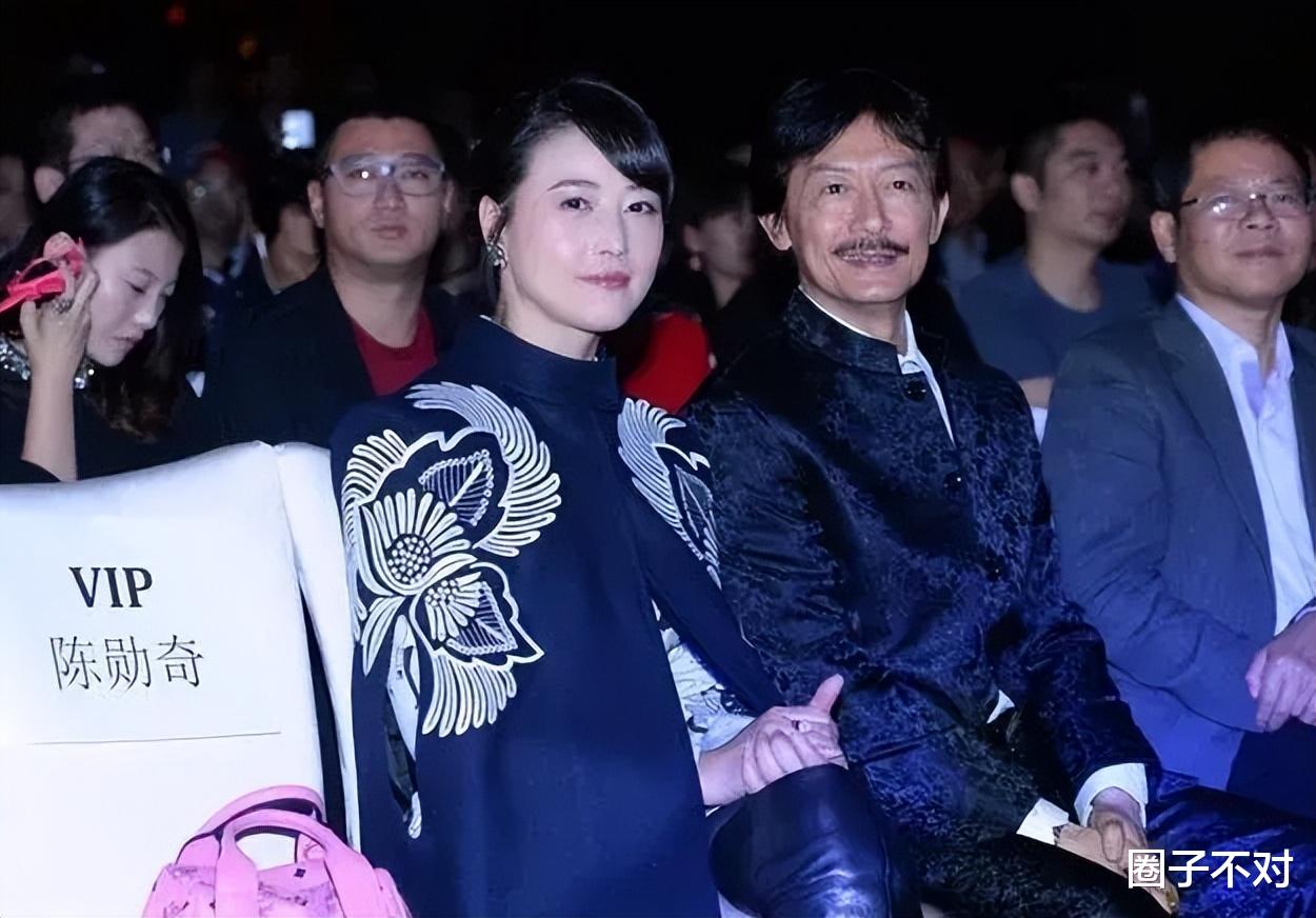 周海媚还活着!正在接受治疗,陈勋奇发文证实,家人已赶到北京