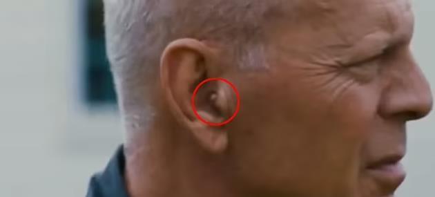 布鲁斯·威利斯|布鲁斯威利斯确诊痴呆症！纵横影坛三十载，晚年却满是遗憾